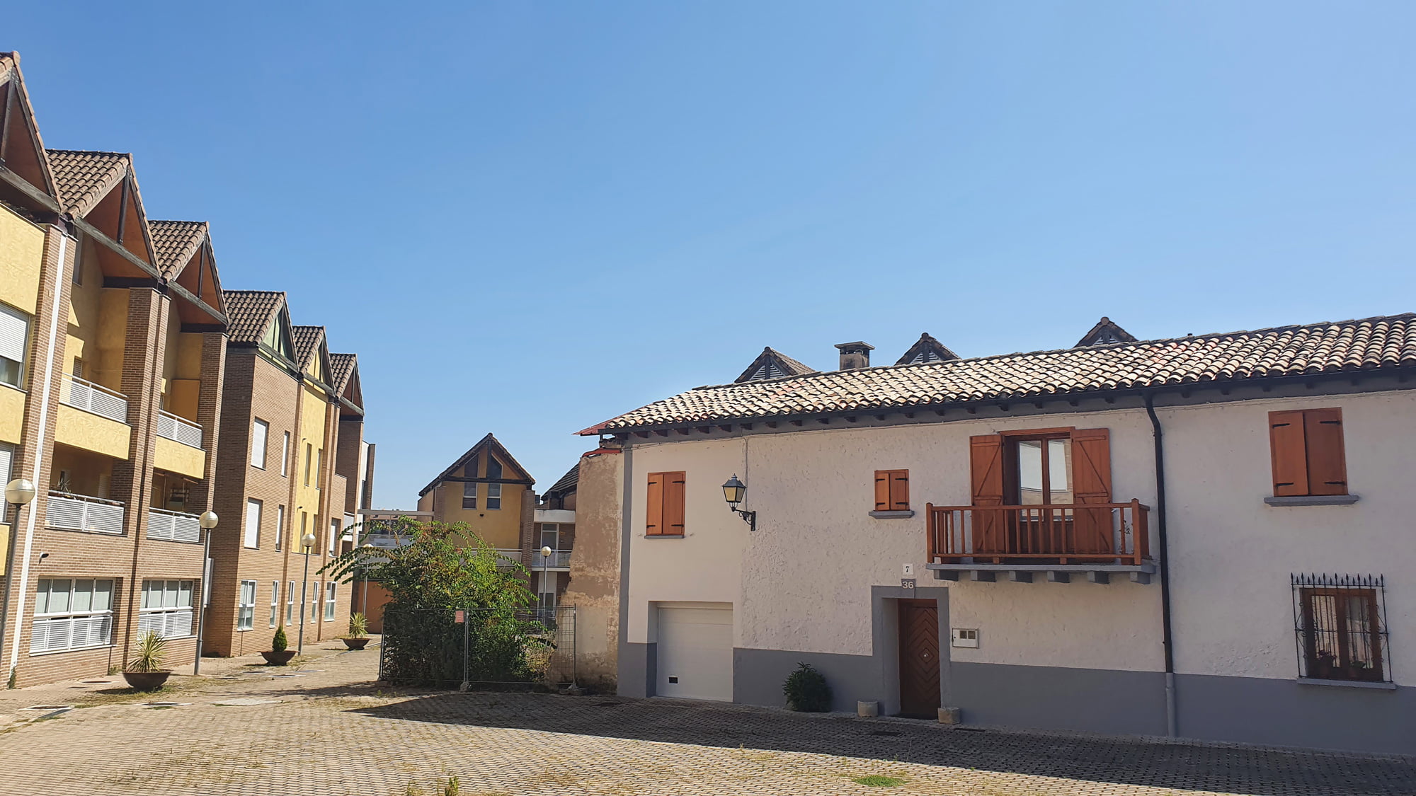 Residencial Pueblo Viejo — Estado original